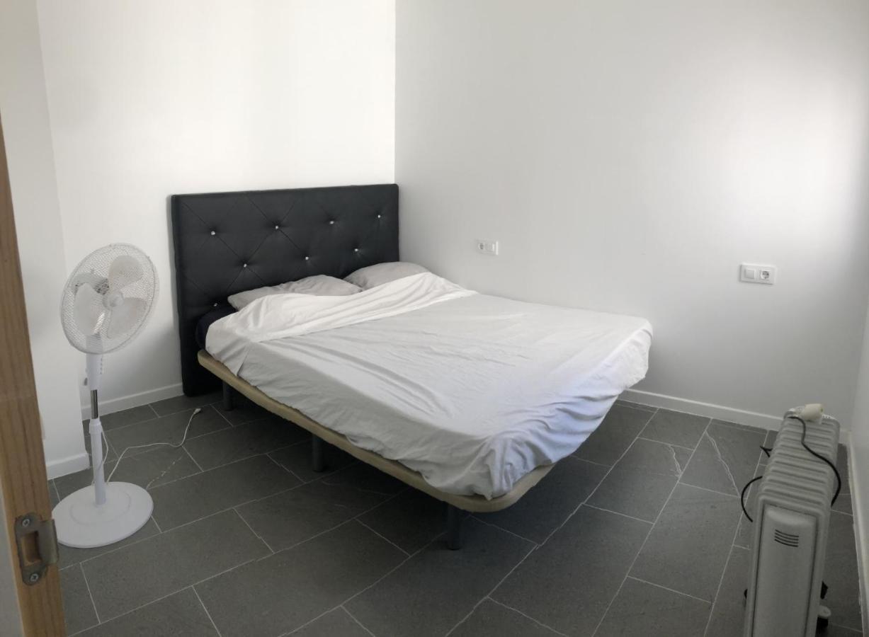 Bel Appartement Roses Plage Exterior photo